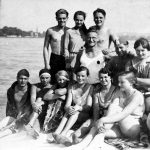 Wassersportverein am Strandbad; Mitte mit Brille: Wichtereich, davor Menzel oder Jackle, unten links: Theo Schwarz? oder Stephan Haletzki?